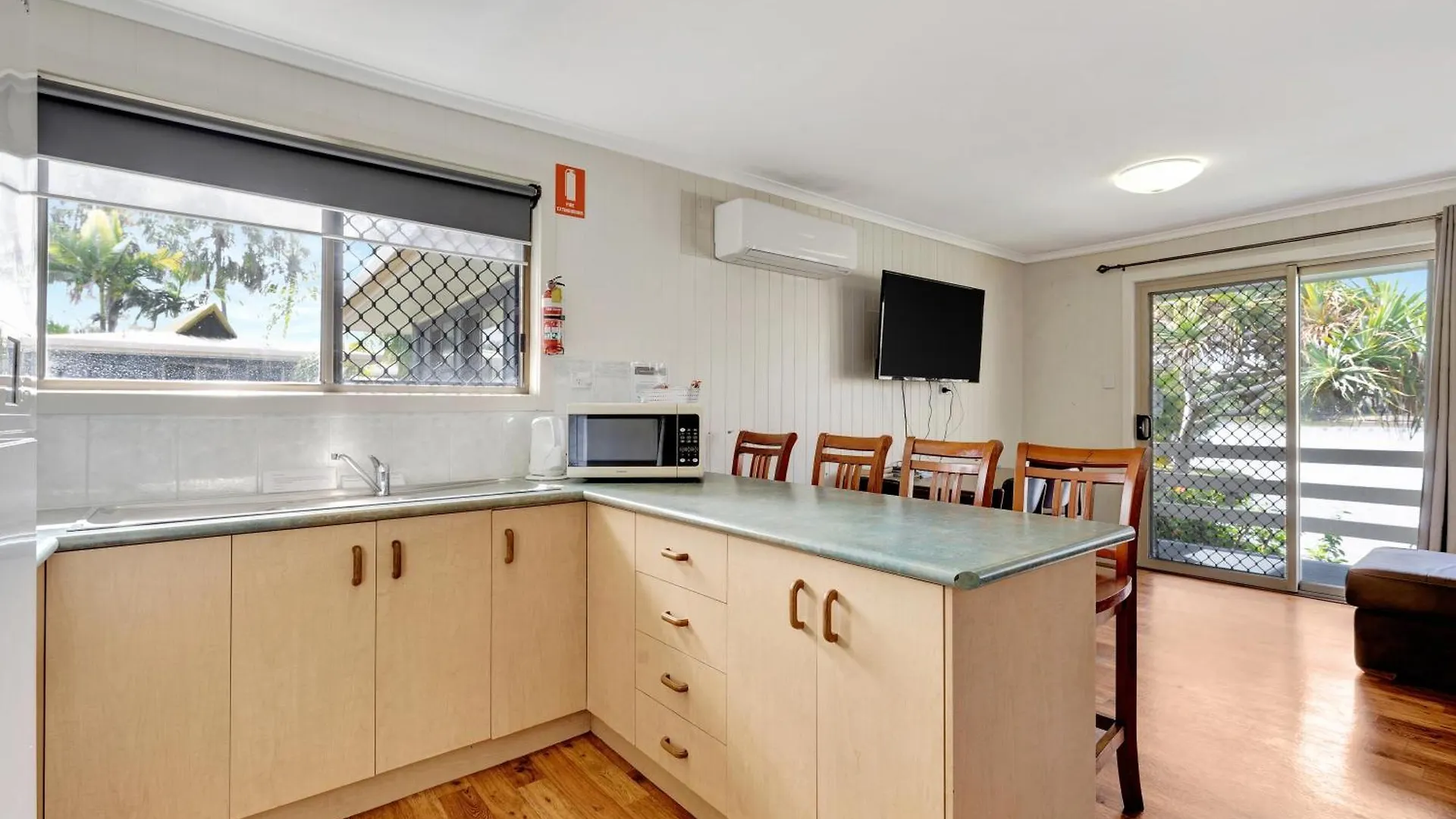 Sanctuary Lakes Fauna Retreat Urangan Австралия