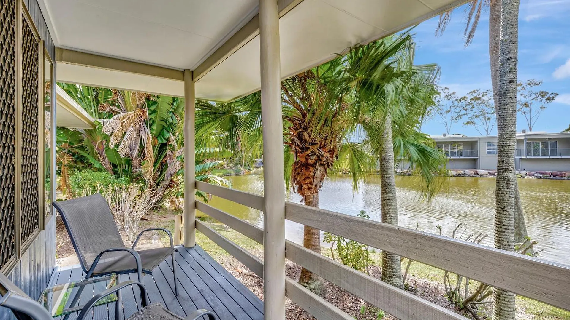 Aparthotel Sanctuary Lakes Fauna Retreat Urangan