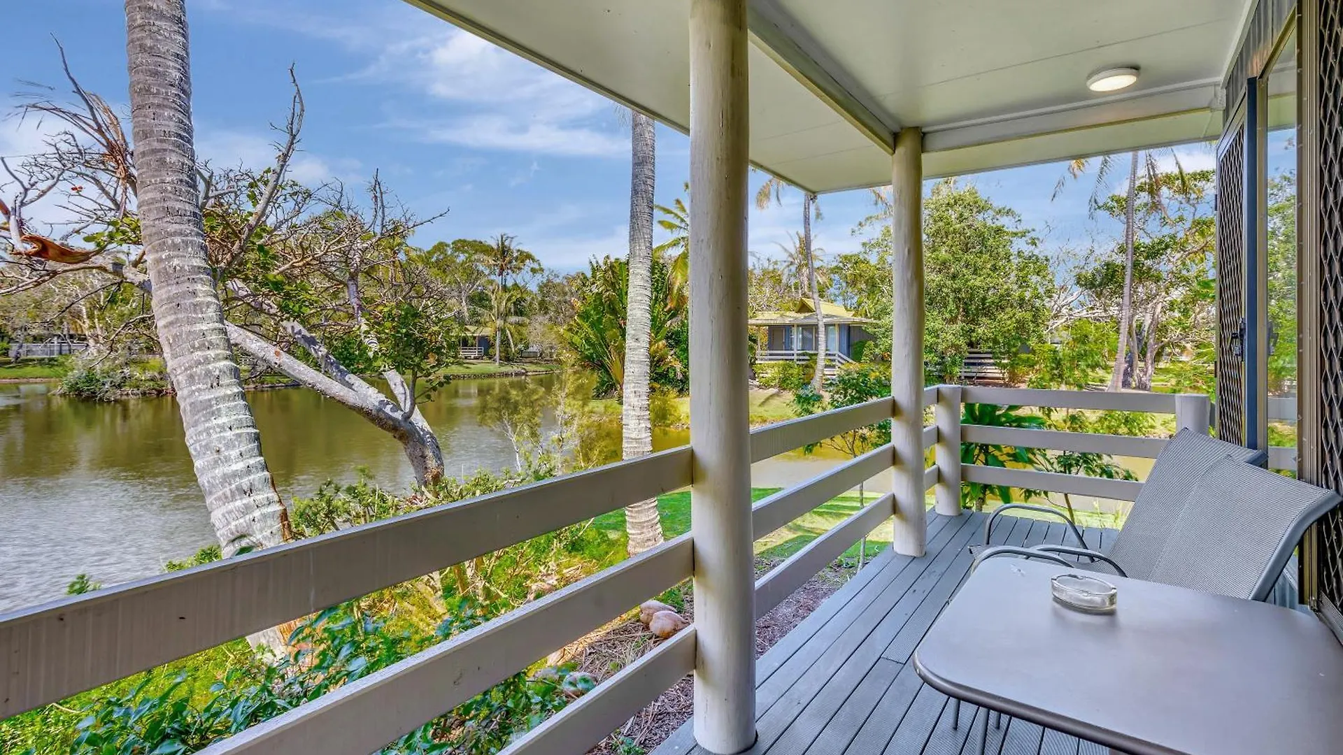 Sanctuary Lakes Fauna Retreat Urangan 3*,  Australia